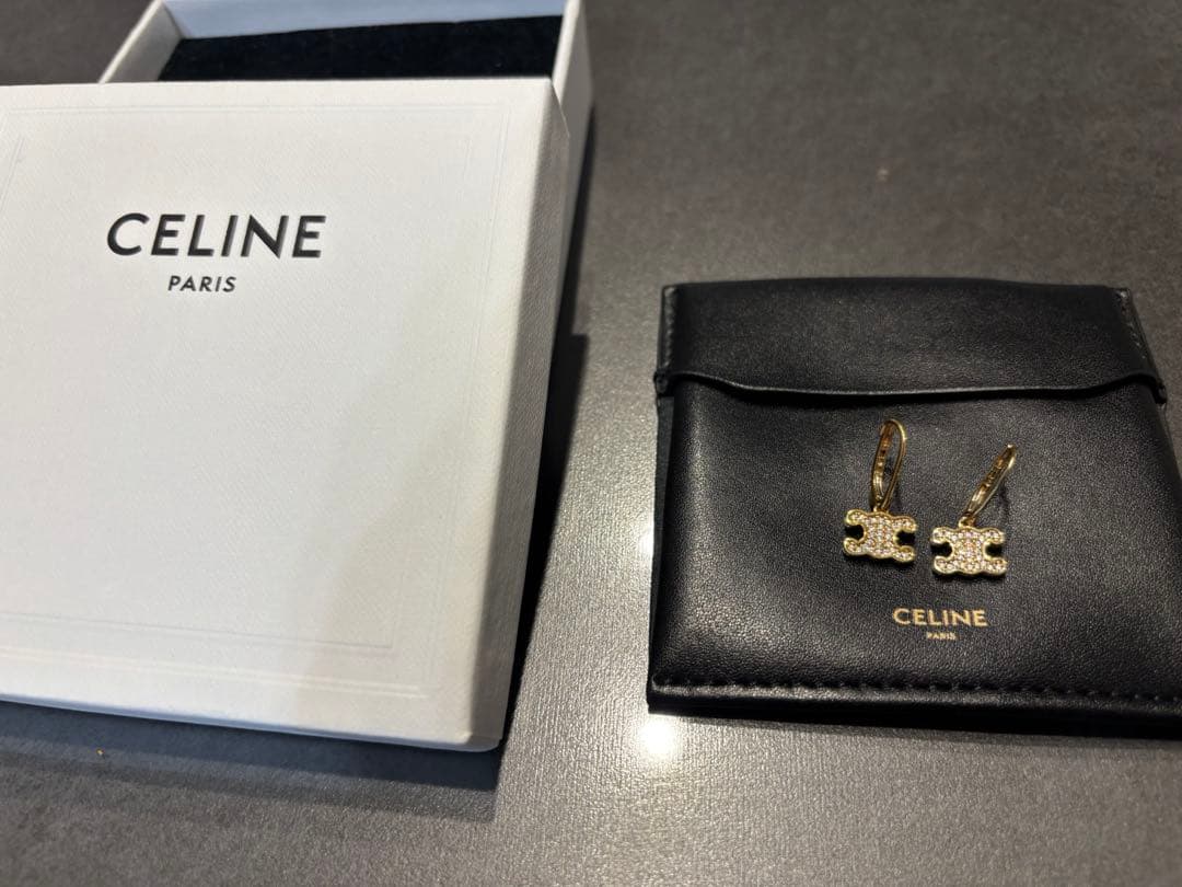 CELINE セリーヌ　トリオンフピアス　ラインストーンピアス　ゴールド