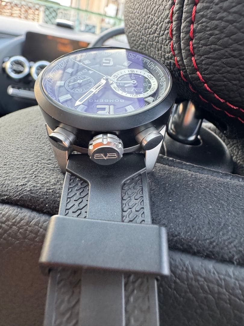 BOMBERG ボンバーグ クォーツ クロノグラフ 腕時計