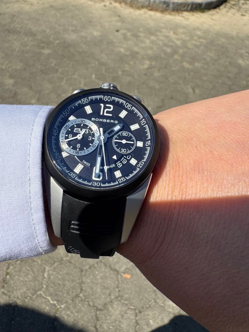 BOMBERG ボンバーグ クォーツ クロノグラフ 腕時計