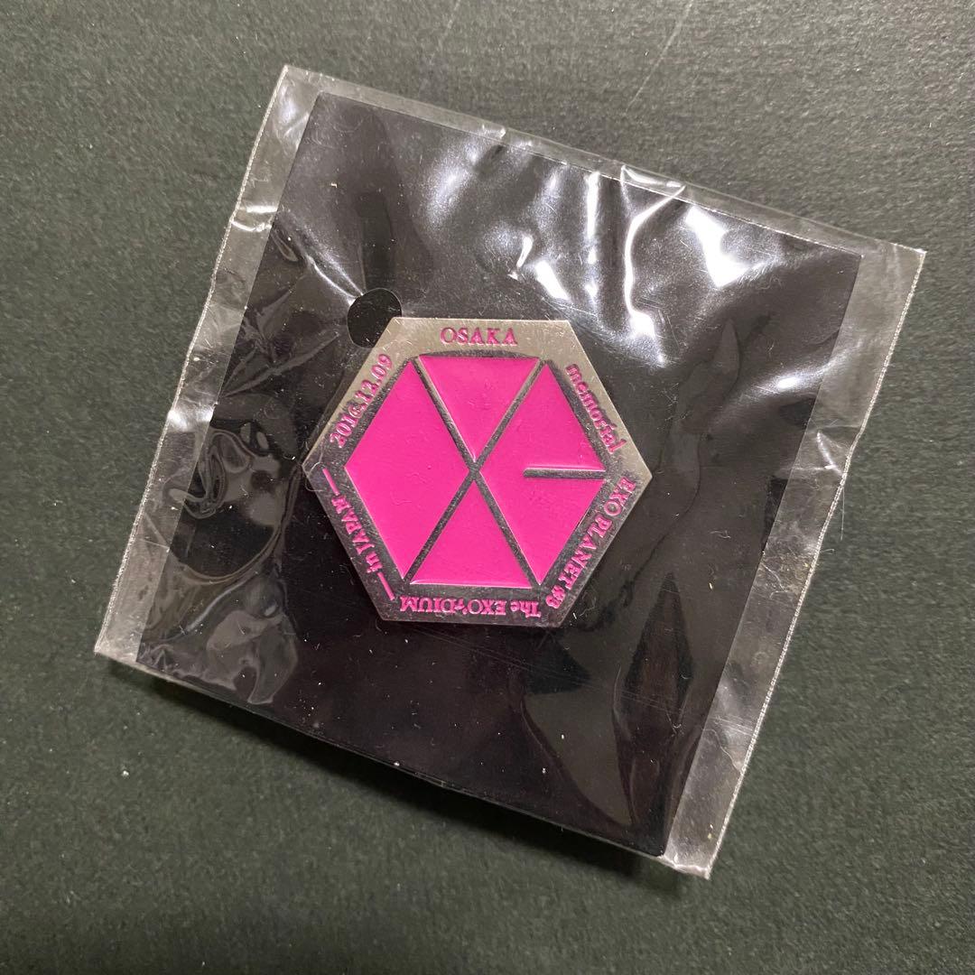 新品・EXO・2016年 PLANET#3ツアー 公演別ピンバッジ 11個セット