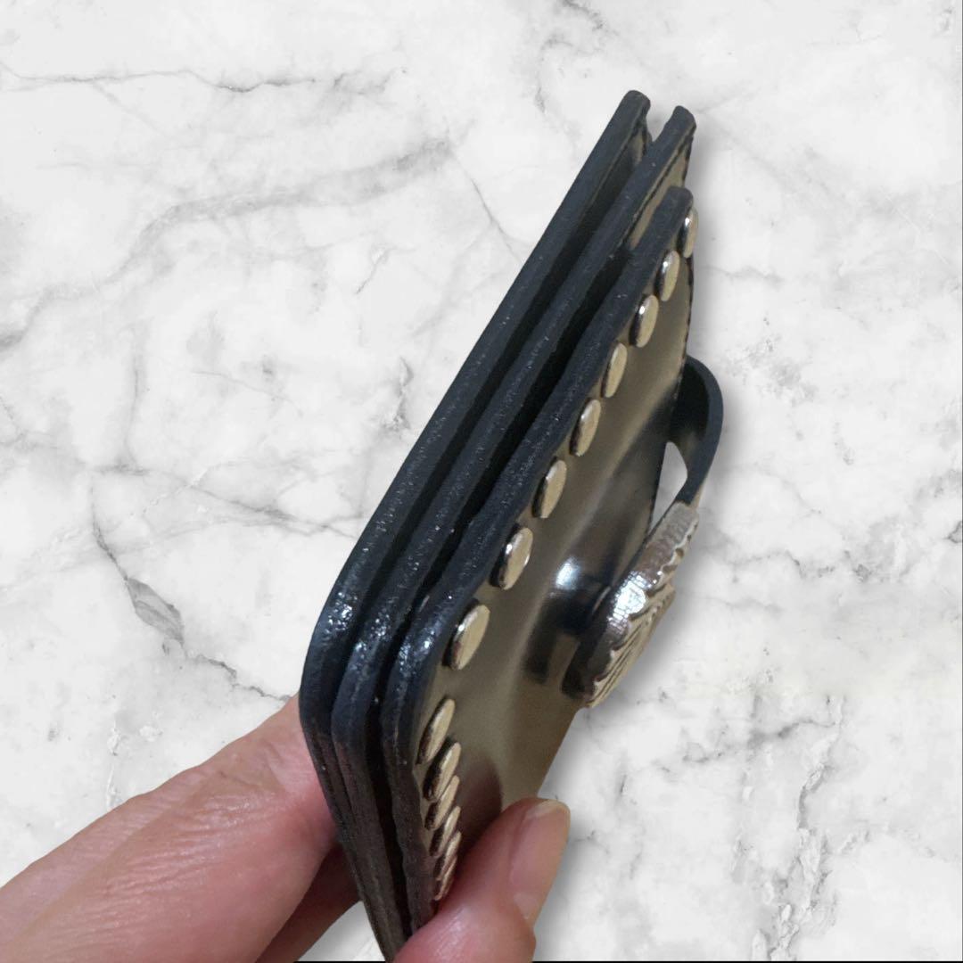 トーガ　アチーブス　ブラックレザー ケース　スタッズ