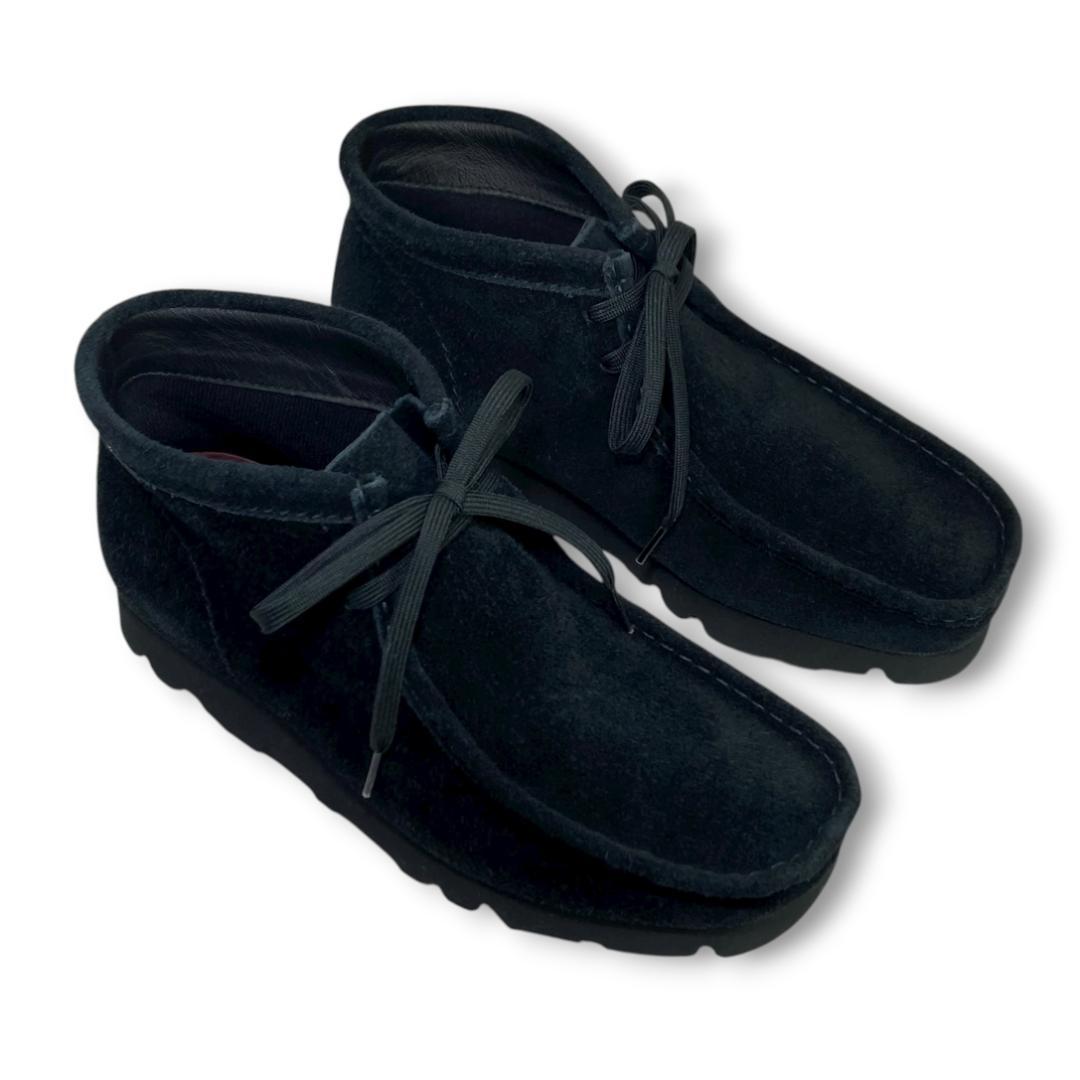 【極美品】クラークス ワラビーブーツ ゴアテックス UK7.5 ブラックスエード