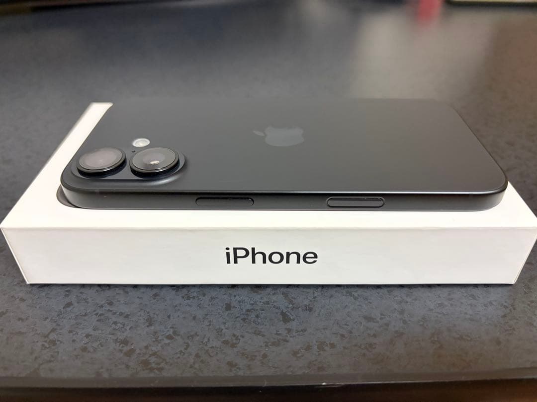 iPhone16 128gb ブラック