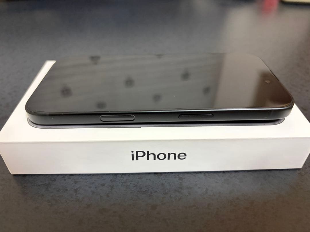 iPhone16 128gb ブラック