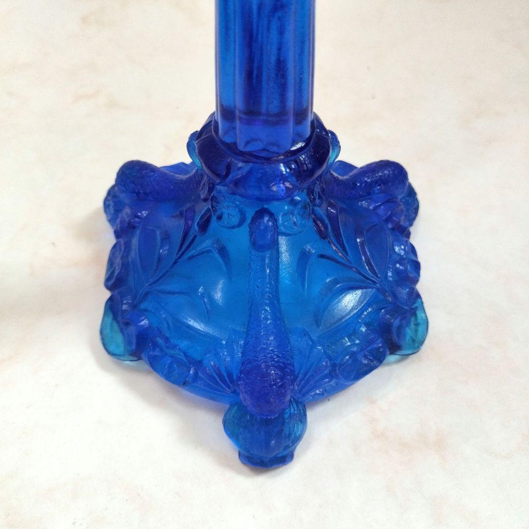 キャンドルスタンド　青いガラスのキャンドルホルダー　コバルトブルー　アンティーク