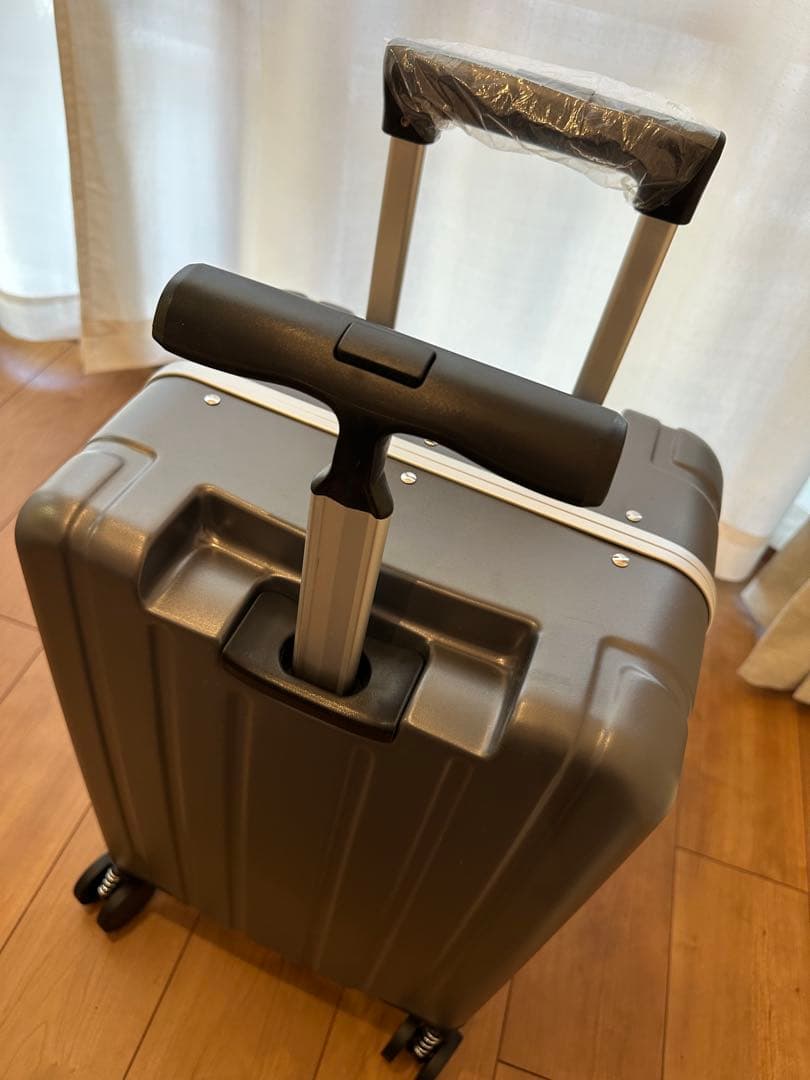 NORICCO ノリッコ 機内持ち込み　キャリーケース　セサミブラック