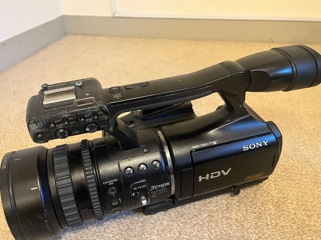 Sony HVRZ5J業務用ビデオカメラ本体2台ワイコン電池バッグオマケ付