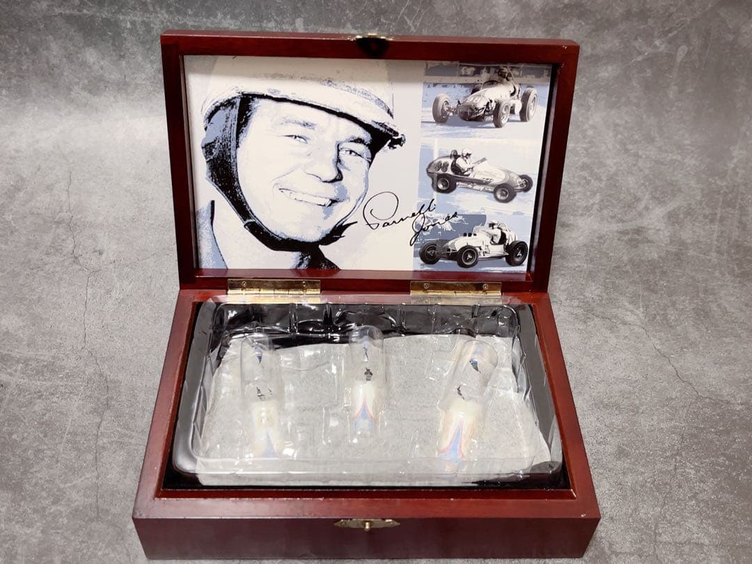 限定2004台　Gmp JONES Panelli SET 1/43 ミニカー