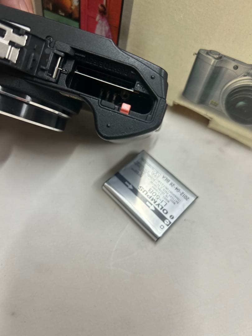 OLYMPUS デジタルカメラ　SZ-14