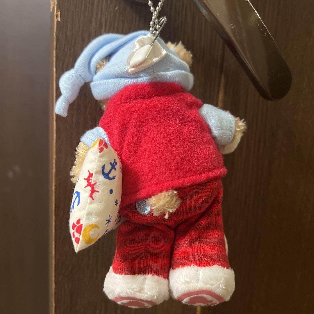 ダッフィーぬいぐるみバッジ・パジャマ