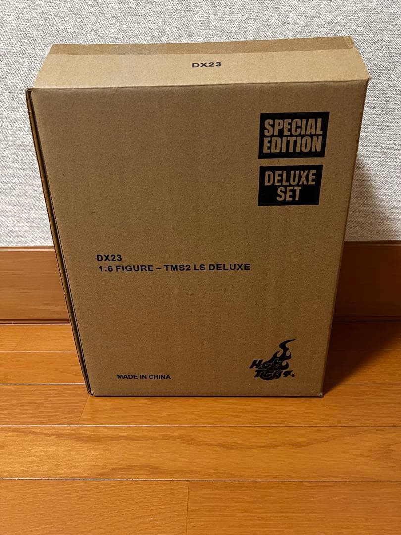 HOT TOYSルーク・スカイウォーカー DX23B 1/6 フィギュア