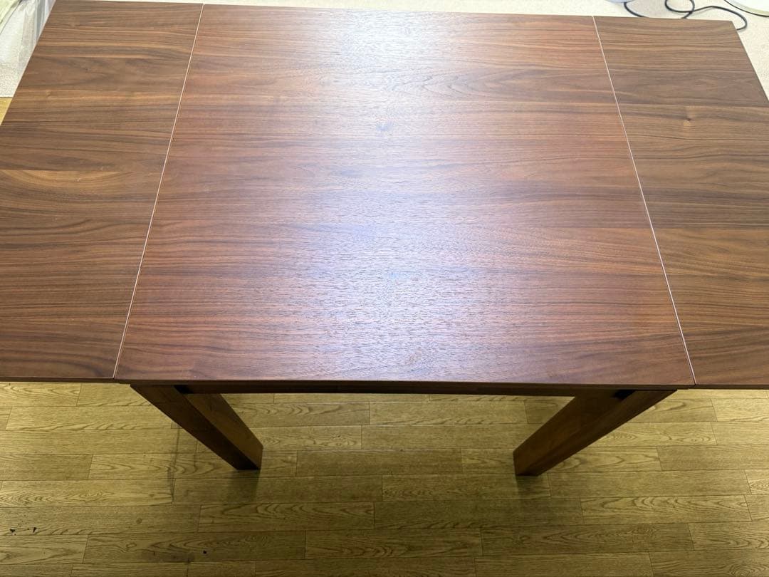〈momo〉unico ブラウン木製ダイニングテーブル