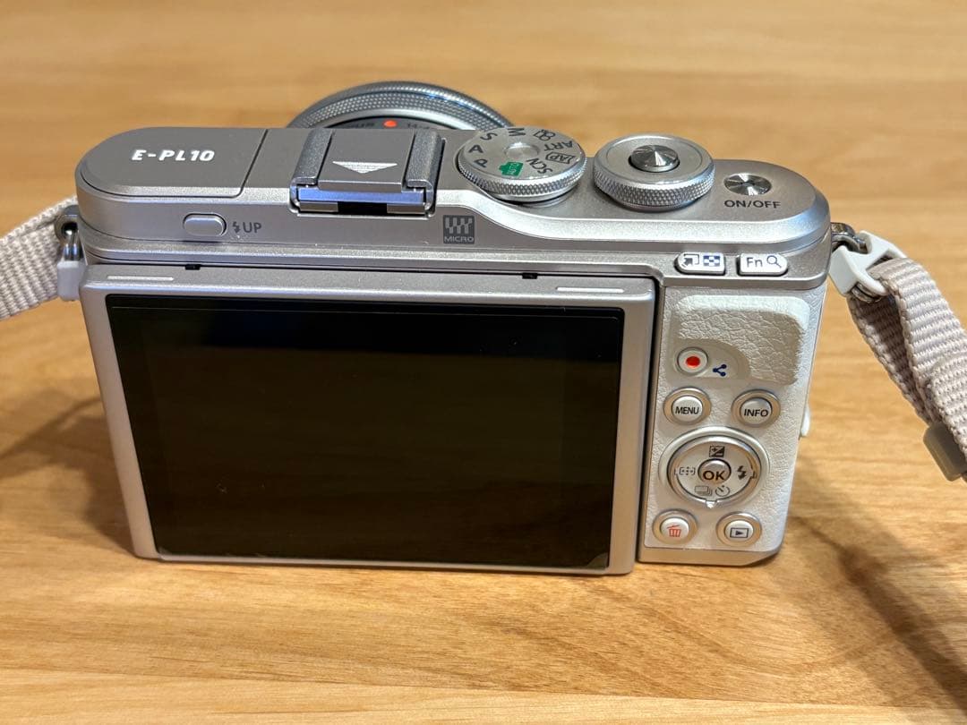 OLYMPUS PEN E-PL10 本体＆標準レンズ