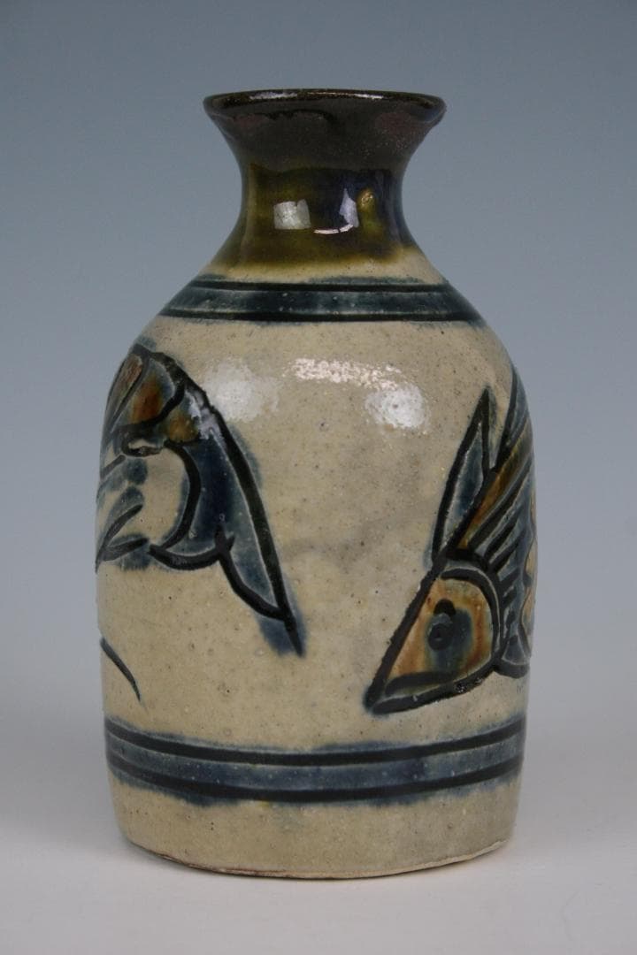 壺屋焼 人間国宝 金城次郎 作 魚文長徳利