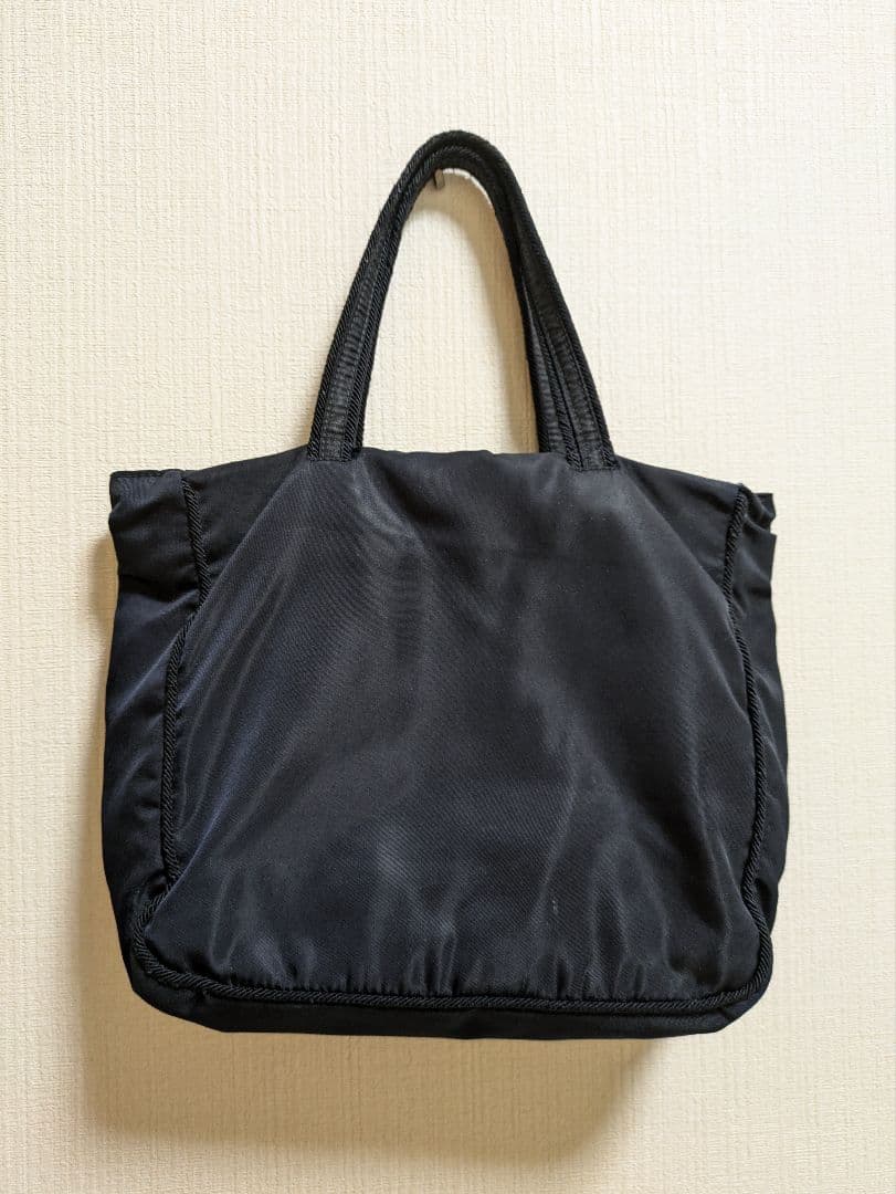 ゆうりです　PRADA 黒 ナイロン トートバッグ