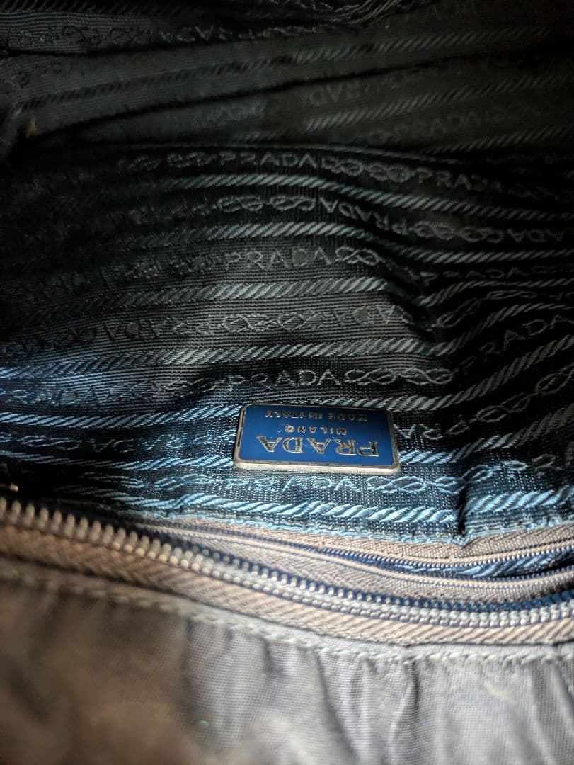 ゆうりです　PRADA 黒 ナイロン トートバッグ