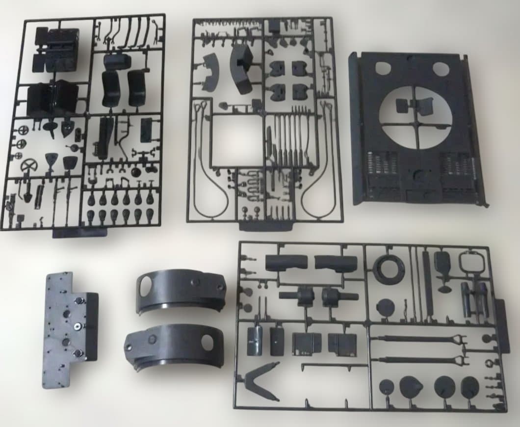 タミヤビックスケールドイツ陸軍重戦車 タイガーI型 1/25一部ランナー外れ有り