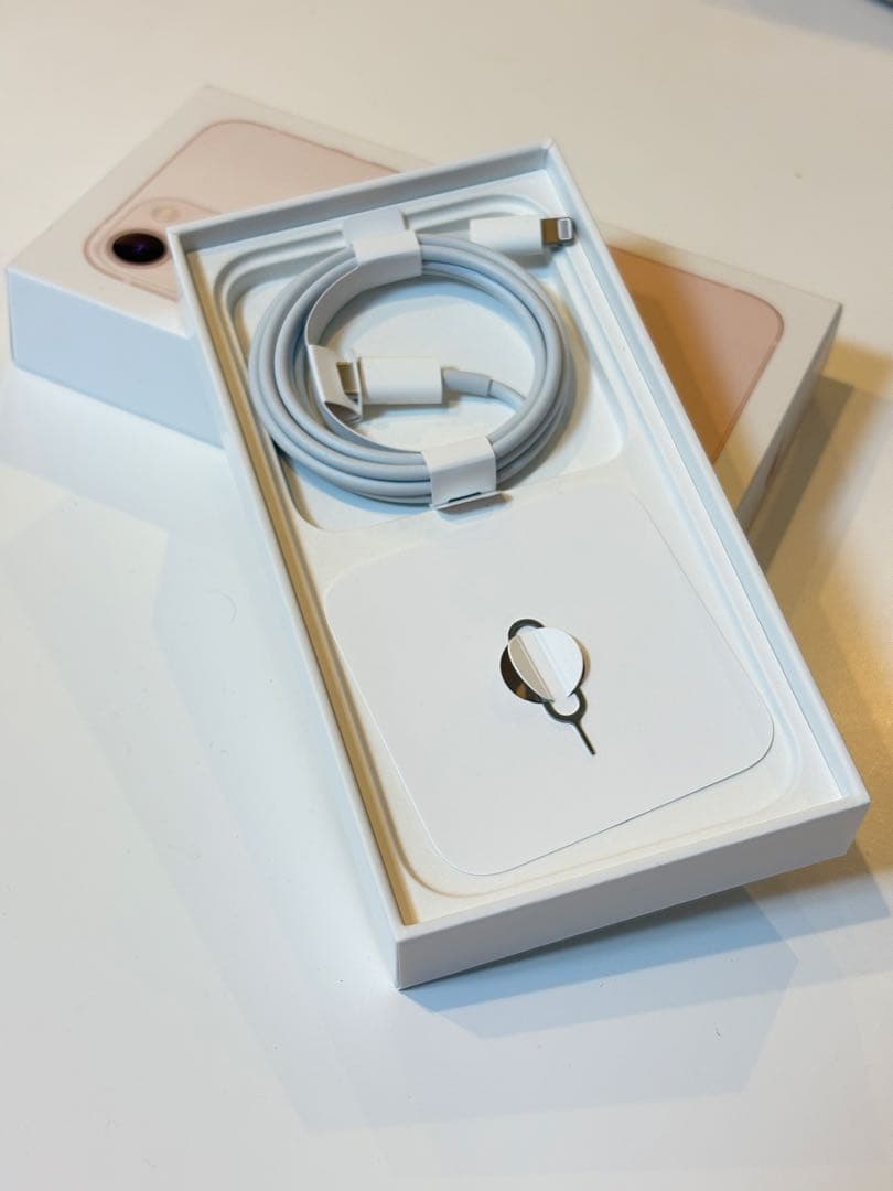 Apple iPhone 13 ピンク 256GB 本体と箱とケーブル付き