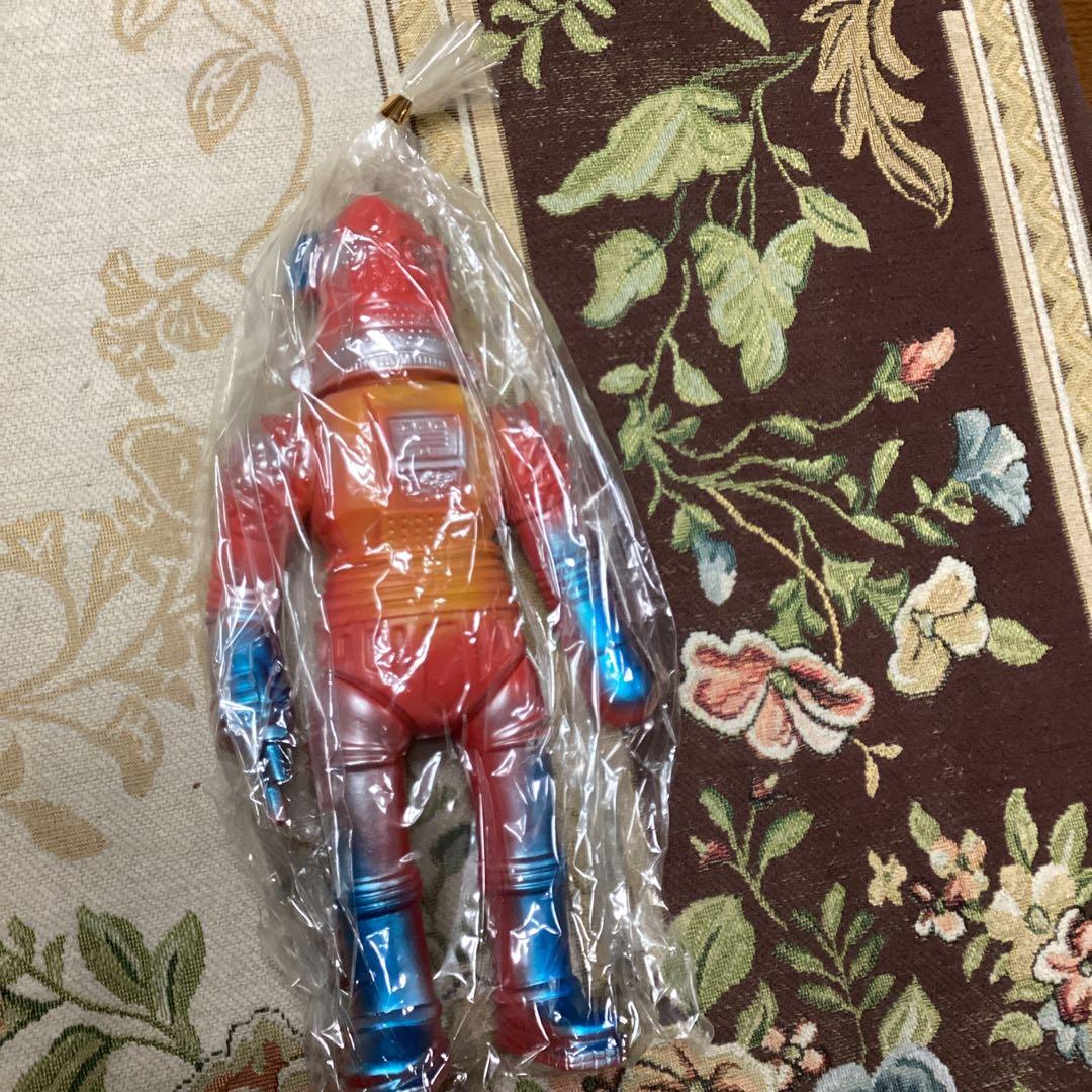 ベアモデル　赤成形色くじ引き当たりジャイアントユートム　新品未開封