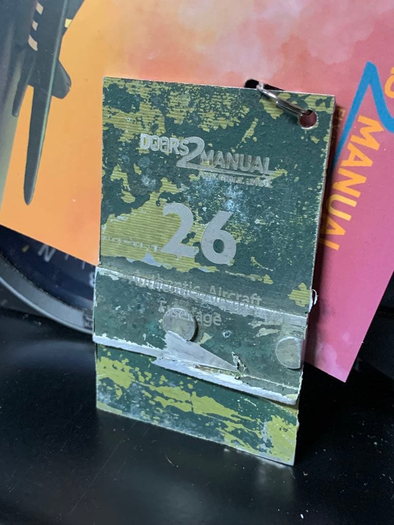 米陸軍 輸送機 C-47 スカイトレイン DC-3 タグ キーホルダー 実機