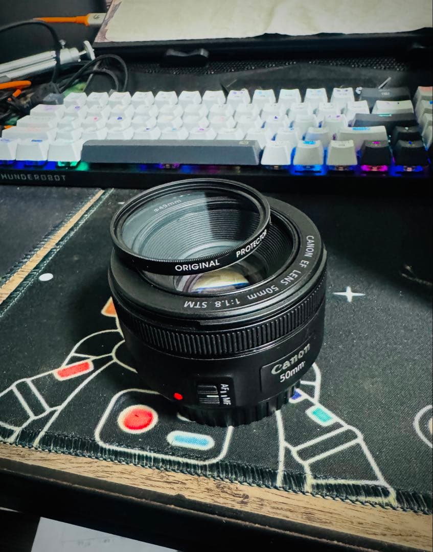 極美品Kiss X4 18-55mm + 50mm単焦点 + フード付フルセット