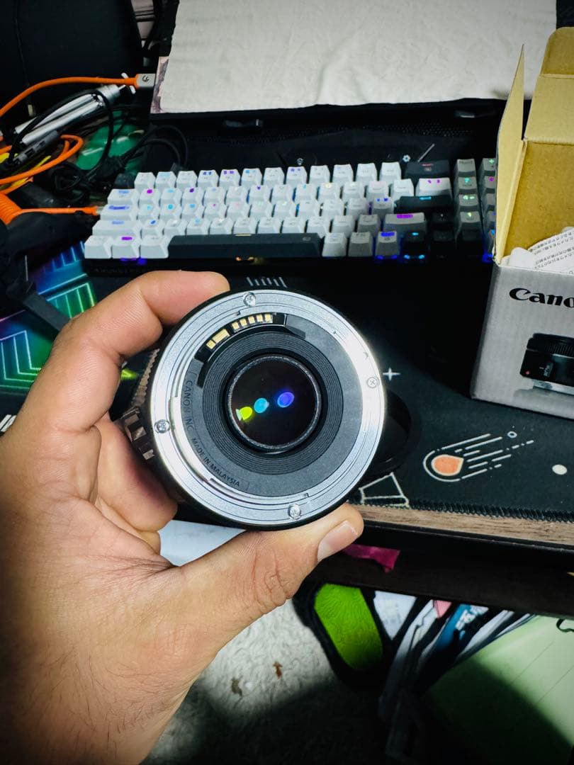 極美品Kiss X4 18-55mm + 50mm単焦点 + フード付フルセット