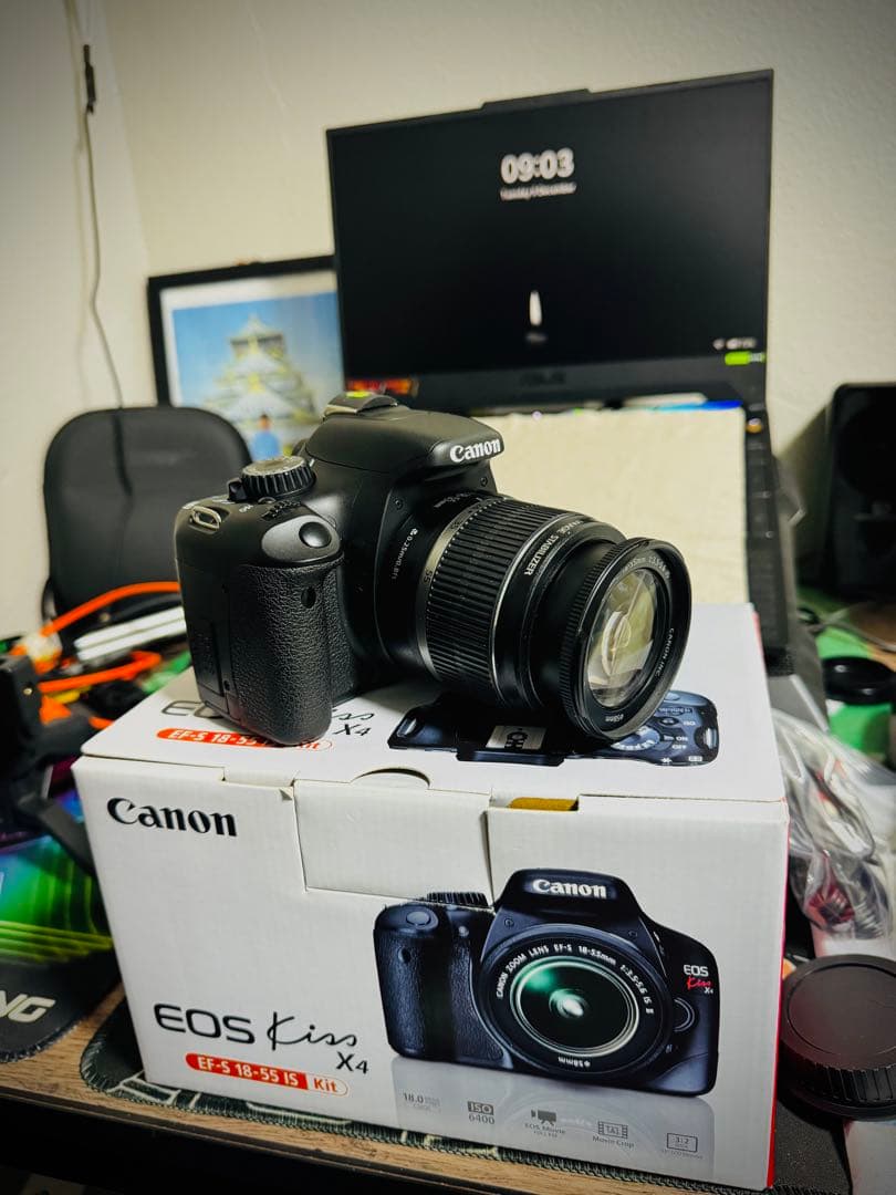 極美品Kiss X4 18-55mm + 50mm単焦点 + フード付フルセット