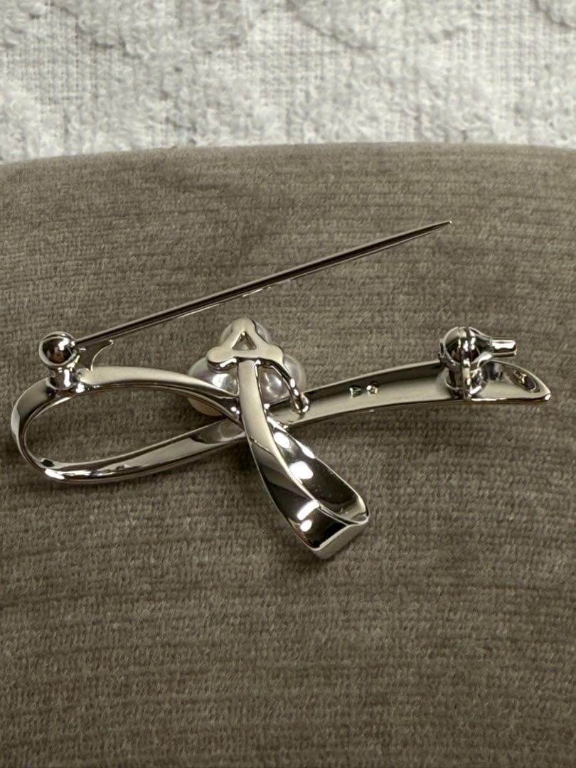 ＊新品＊　MIKIMOTO アコヤ真珠　ブローチ
