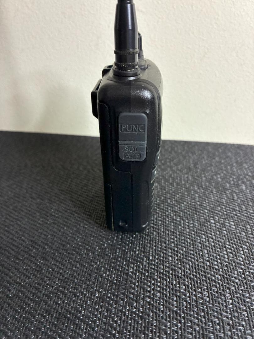 iCOM IC-R6　♦ダイヤモンドSRH-787アンテナ付属