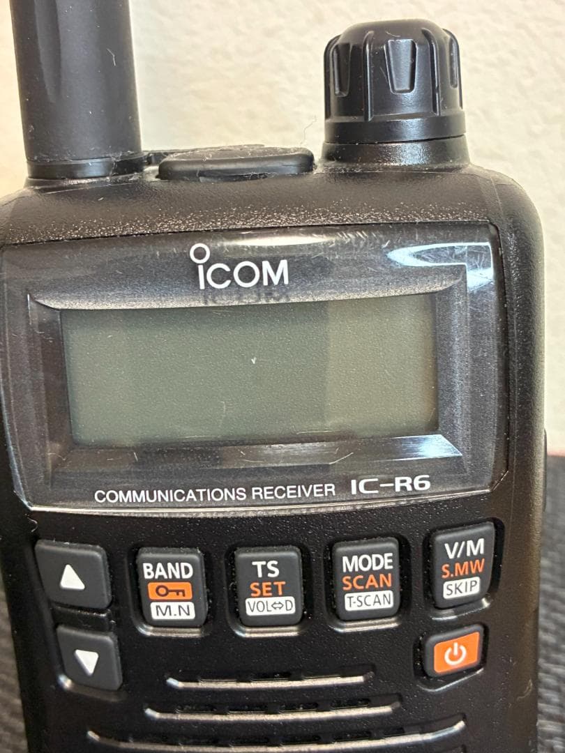 iCOM IC-R6　♦ダイヤモンドSRH-787アンテナ付属