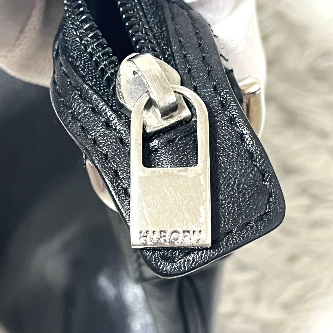 HIROFU ヒロフ ショルダーバッグ オールレザー ブラック 黒 型押しロゴ