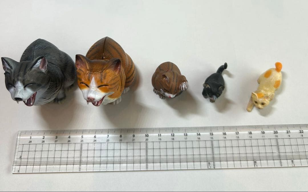 希少 猫 フィギュアと小物セット レア 鑑賞 ガチャ コレクション