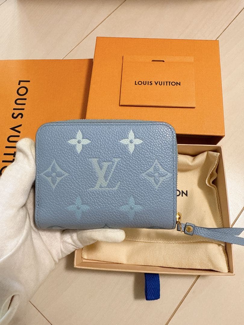 ヴィトン アンプラント バイザプール ジッピーパース サマーブルー