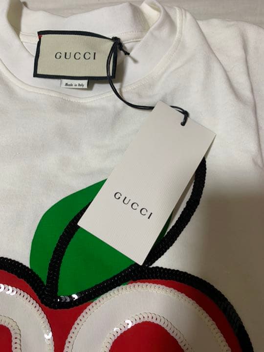 GUCCI リンゴtシャツ サイズS 新品、未着用