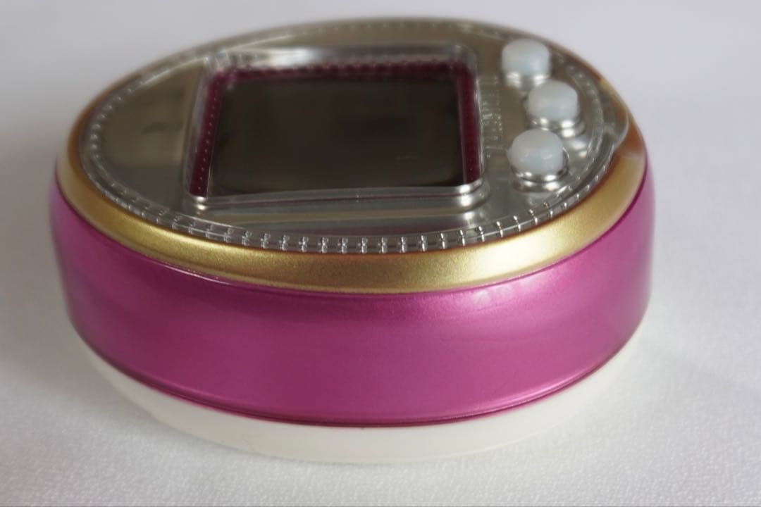 *極美品* 動作確認済み　たまごっち4u pink ピンク