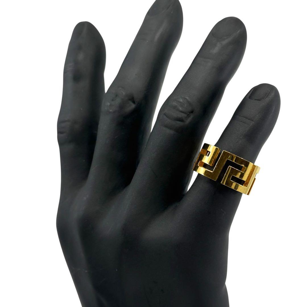 【美品】ヴェルサーチ　グレカ　ゴールド　リング　指輪　ロゴ　刻印