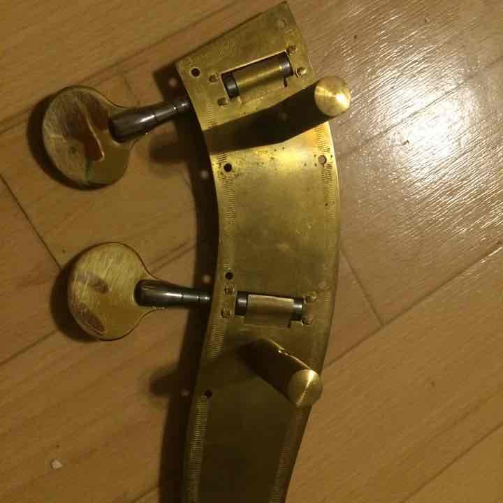 オリエンテ　コントラバス マシンヘッド(E,A側) ウッドベース