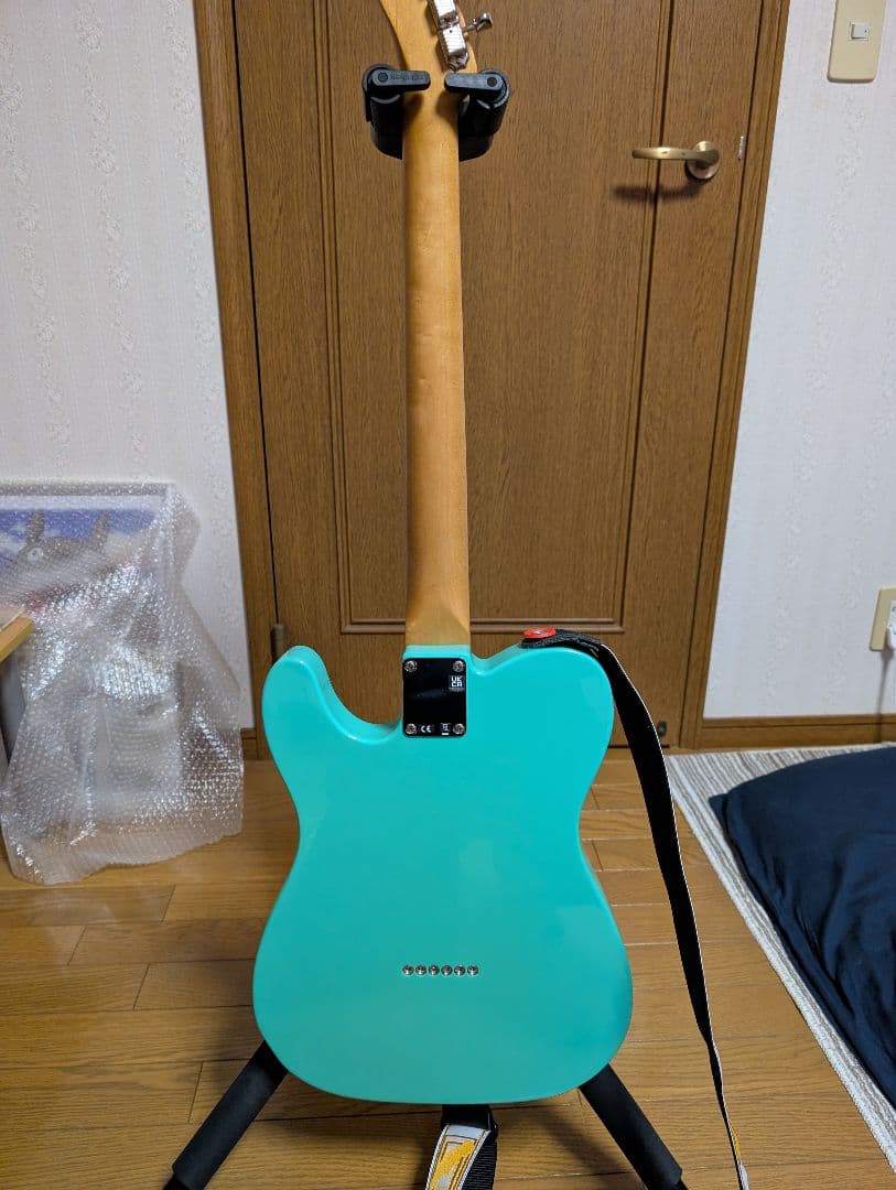 Fender vintera　60　mod