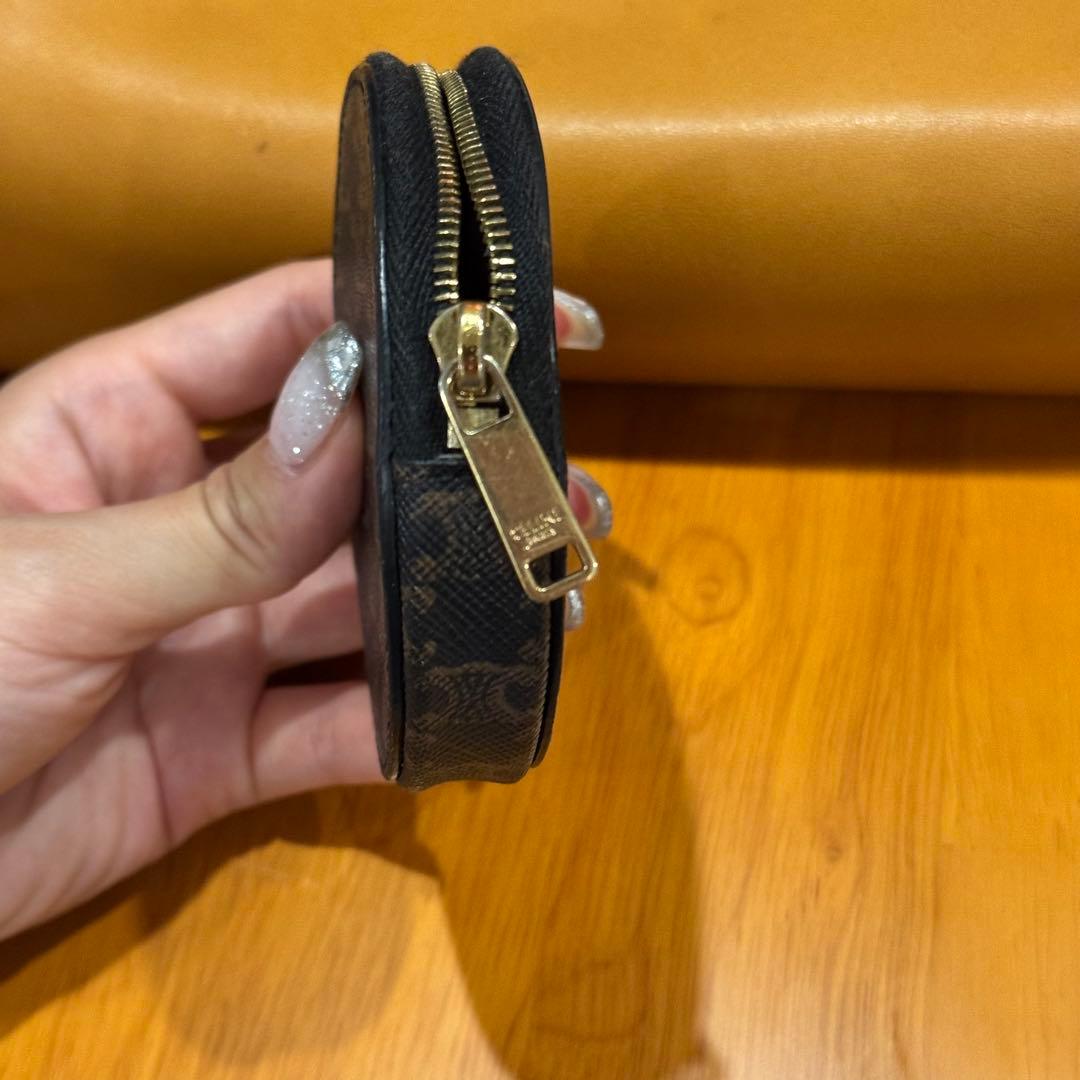 CELINE ラウンドケース トリオンフ　モノグラフ