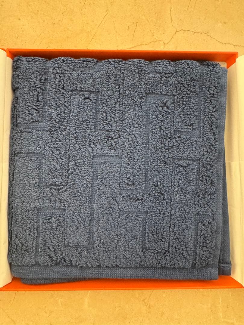 HERMES ネイビー 幾何学模様 タオル