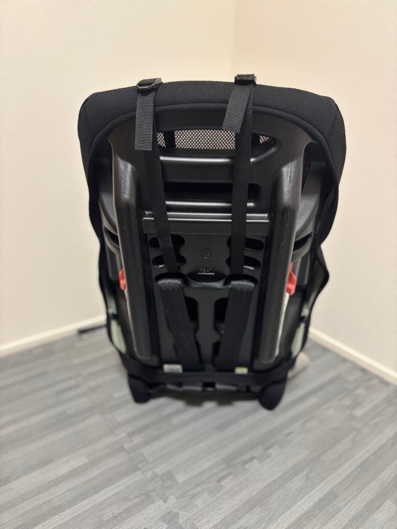 combi コンビ　ジョイトリップ エアスルーＧＧ　レッド ジュニアシート　赤