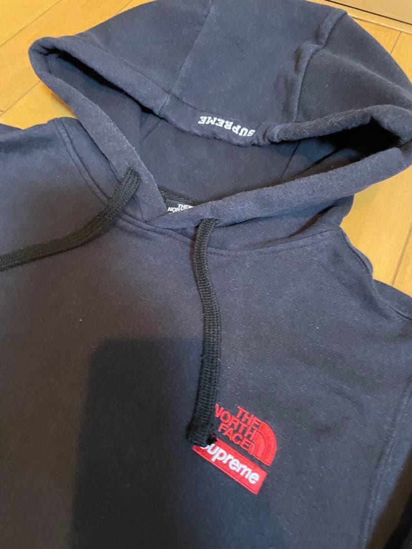 シュプリーム　ザノースフェイス　自由の女神　パーカー　ブラック