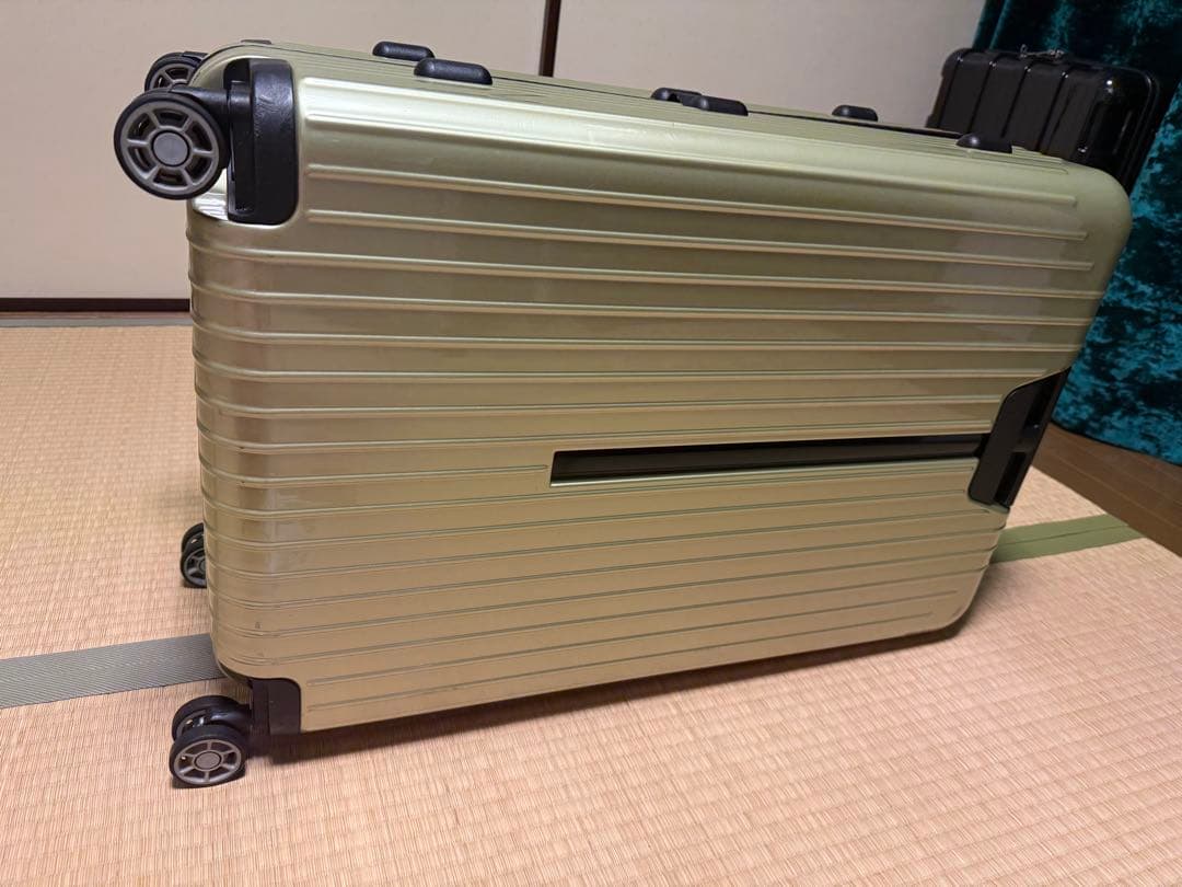 リモワ サルサエアー キャリーケース ライムグリーン 80L 4輪