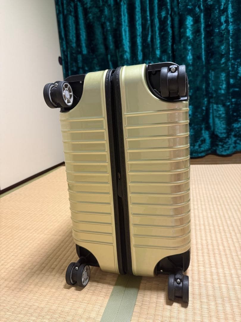 リモワ サルサエアー キャリーケース ライムグリーン 80L 4輪