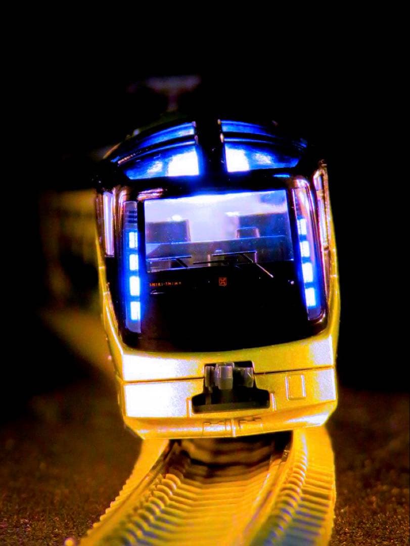 KATO E001形 TRAIN SUITE 四季島【新品,未使用品】