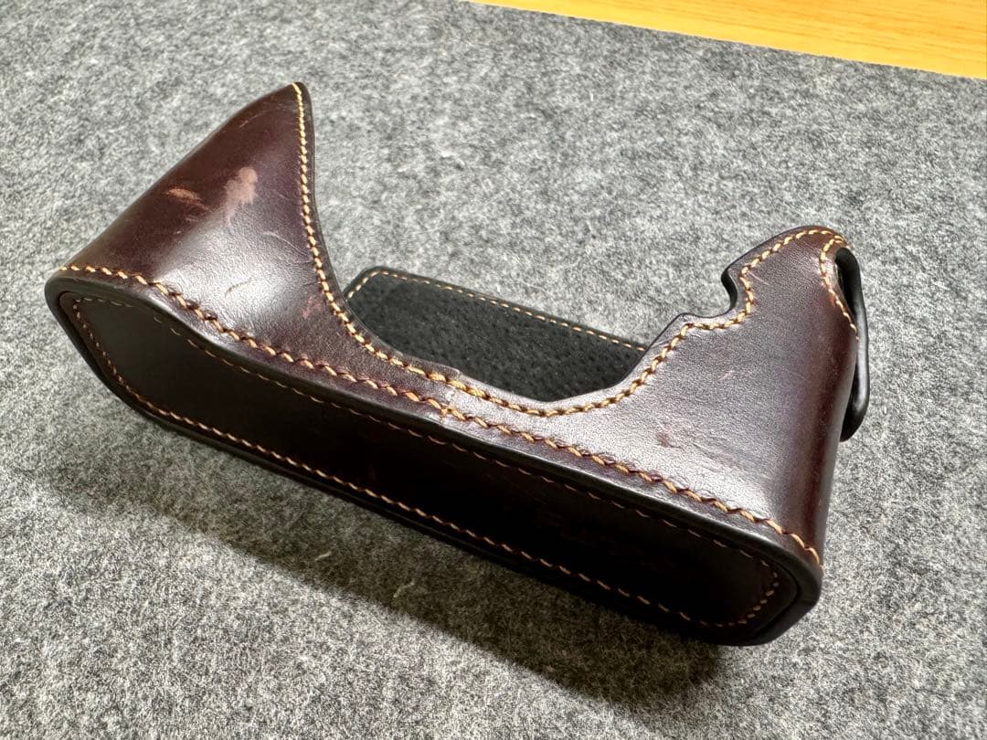 【超美品】CONTAX G2 ブラック+本革カメラケース+ケーブルスイッチ