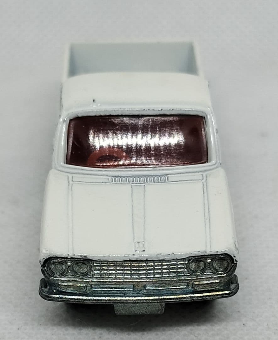 《黒箱トミカ42-1-5》ダットサン1300トラック【難易度C】ピッチ等有り