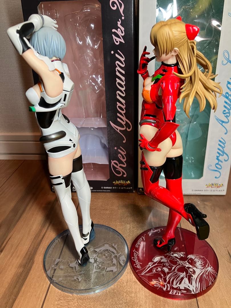 エヴァンゲリオン　綾波レイ　惣流　アスカ　ラングレー　山下しゅんや　フィギュア