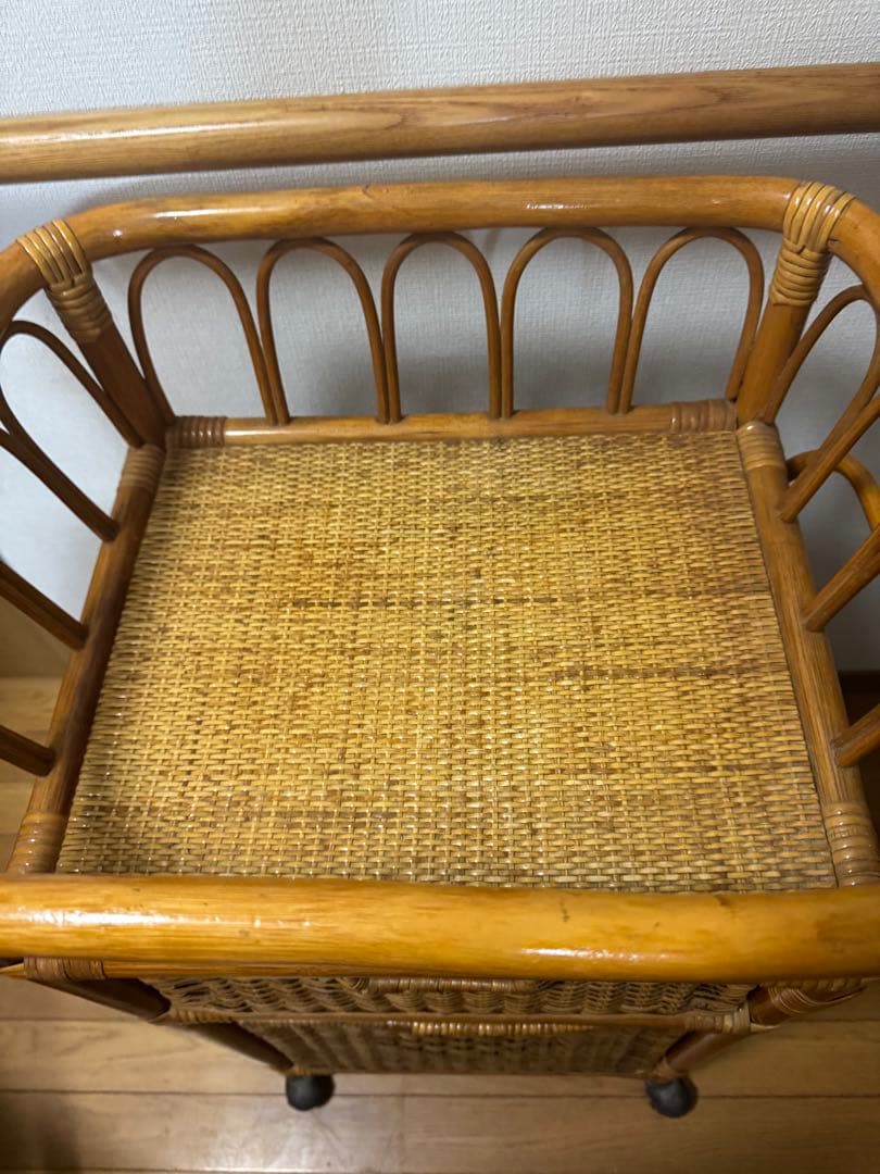 ラタン　脱衣籠　ラック　収納　家具　アンティーク　アジアン　ワゴン　レトロ