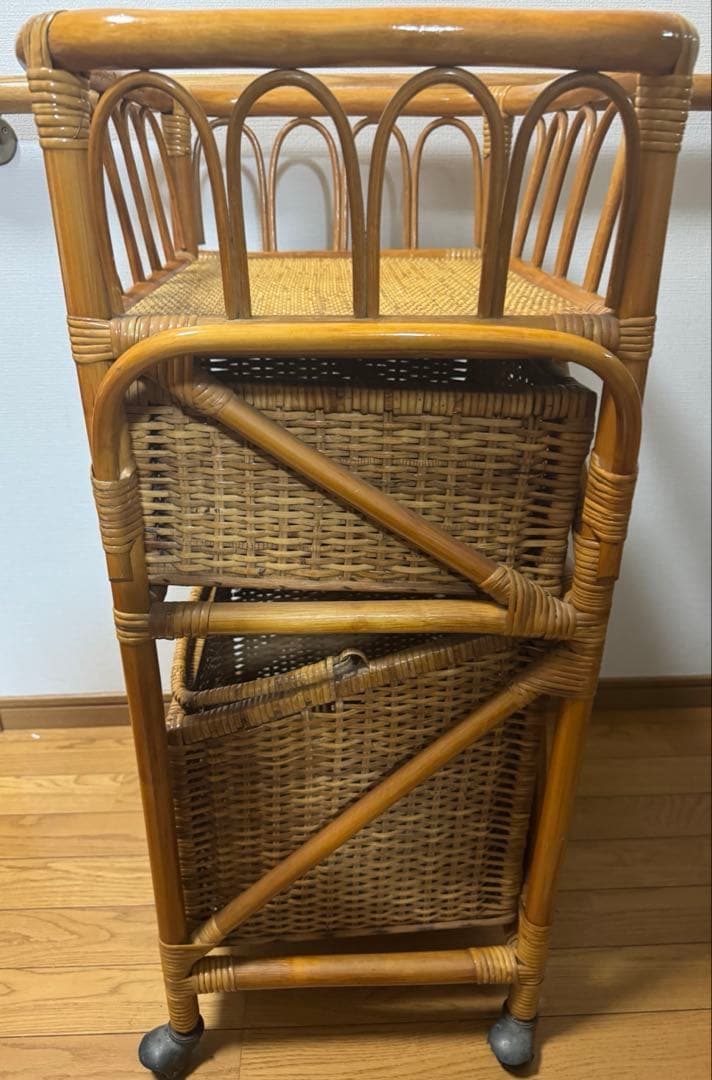 ラタン　脱衣籠　ラック　収納　家具　アンティーク　アジアン　ワゴン　レトロ